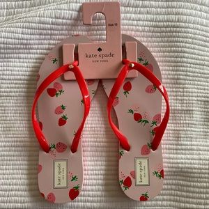 Kate Spade flip flops sandals strawberry print NWT